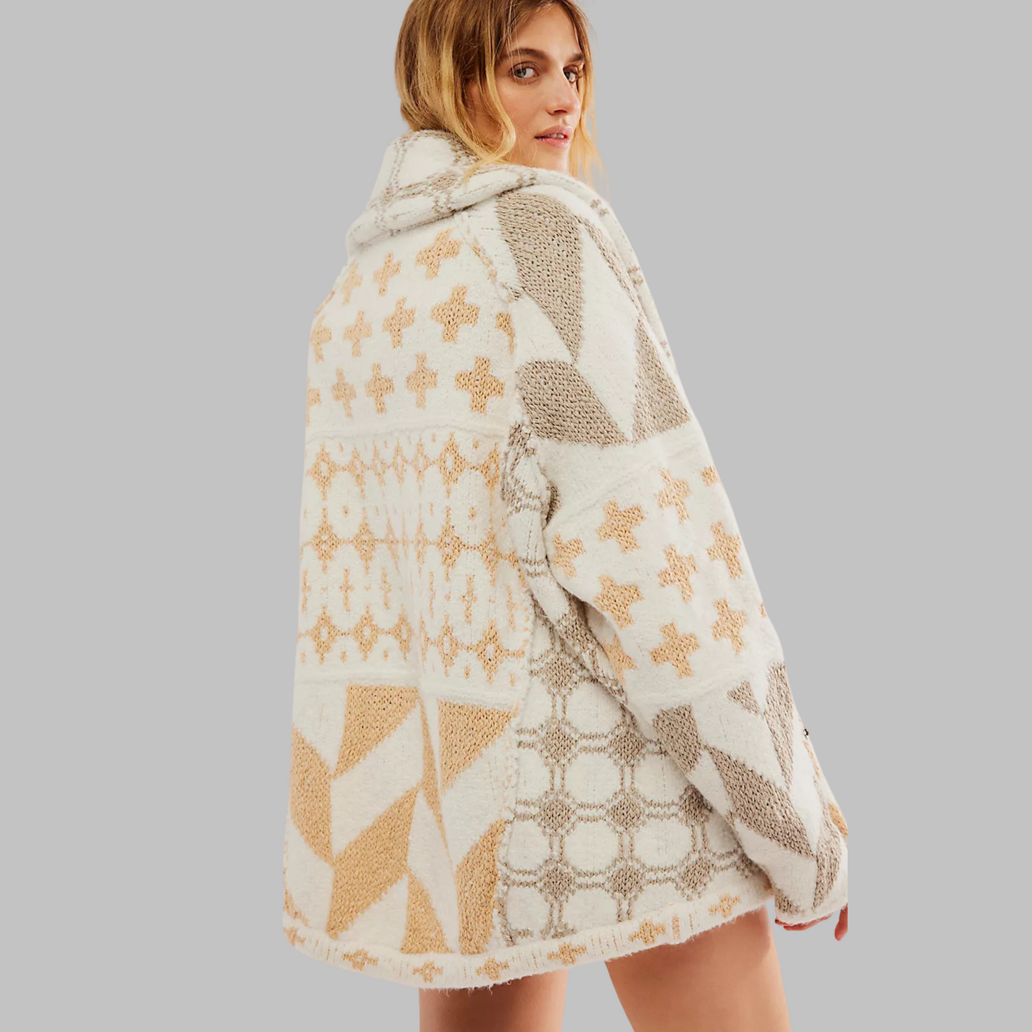 ESTERA | VINTAGE OVERSIZE CARDIGAN MIT KNÖPFEN, LANGEN ÄRMELN UND HEMDKRAGEN